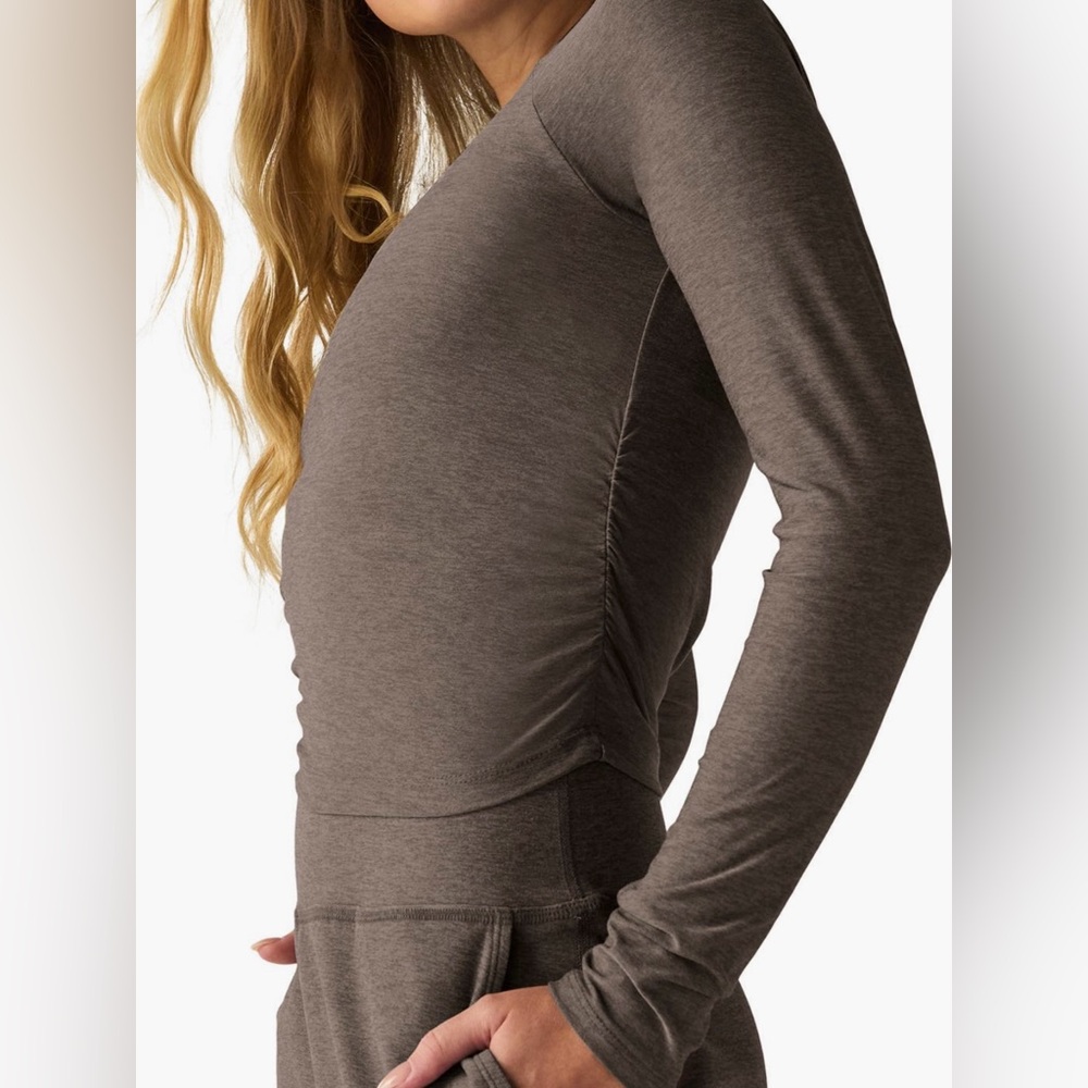 Beyond Yoga Featherweight Your Fit Long Sleeve Top Size Medium